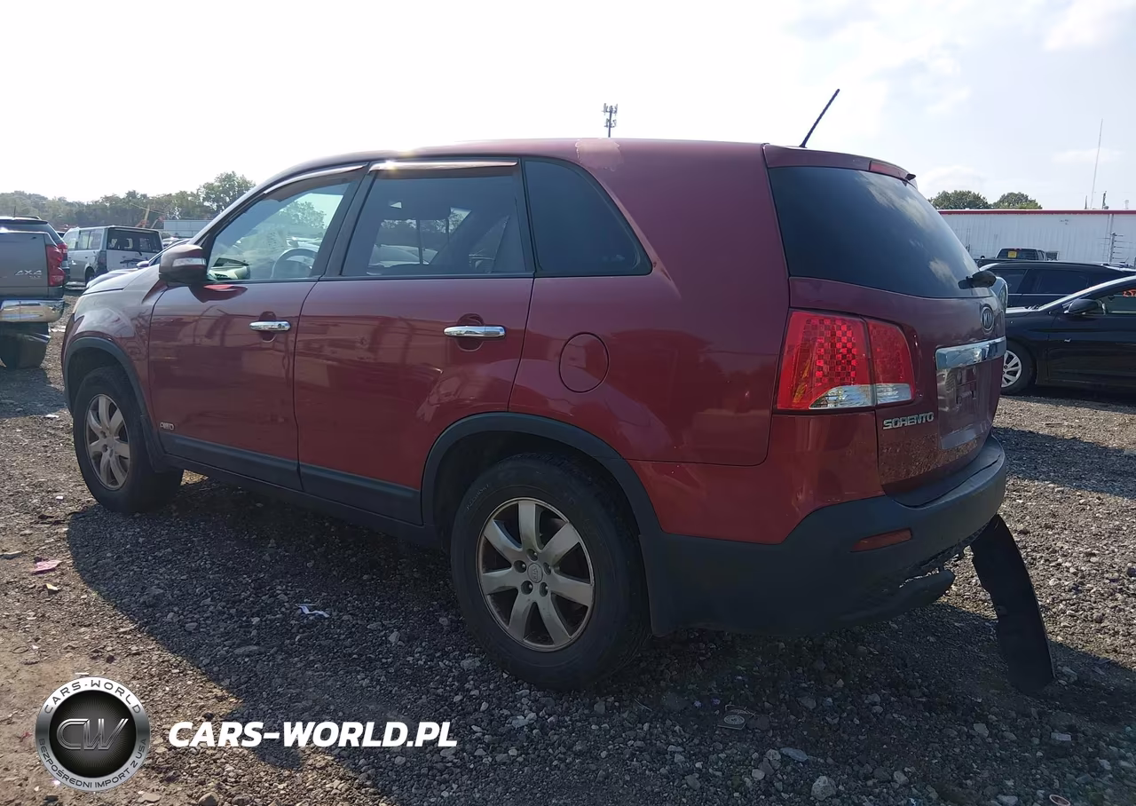 2011 Kia Sorento Lx VIN:5XYKTCA17BG073548 - 3