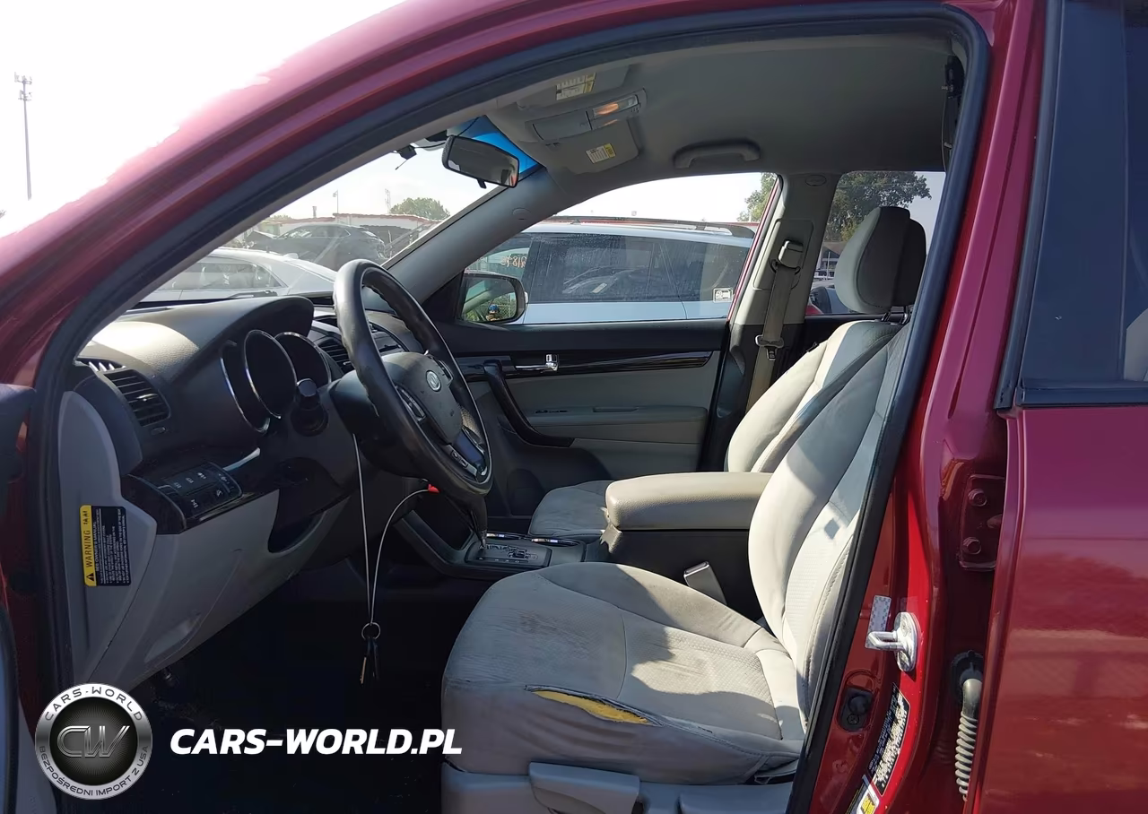 2011 Kia Sorento Lx VIN:5XYKTCA17BG073548 - 5