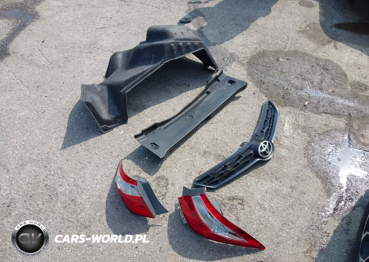 2016 Toyota Corolla S Plus VIN:2T1BURHE2GC641183 - 12