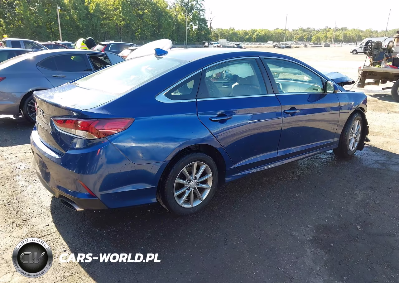 2018 Hyundai Sonata Se VIN:5NPE24AF3JH597885 - 4