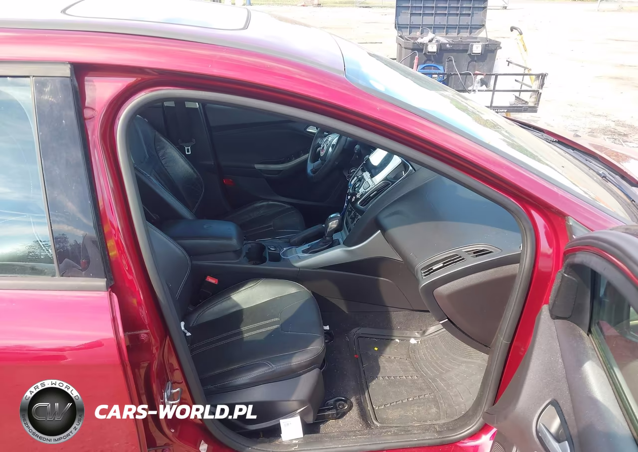 2014 Ford Focus Se VIN:1FADP3K22EL414910 - 5