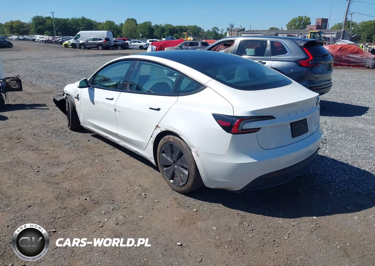 2024 Tesla Model 3 Long Range Dual Motor All-Wheel Drive VIN:5YJ3E1EB0RF754092 - 3