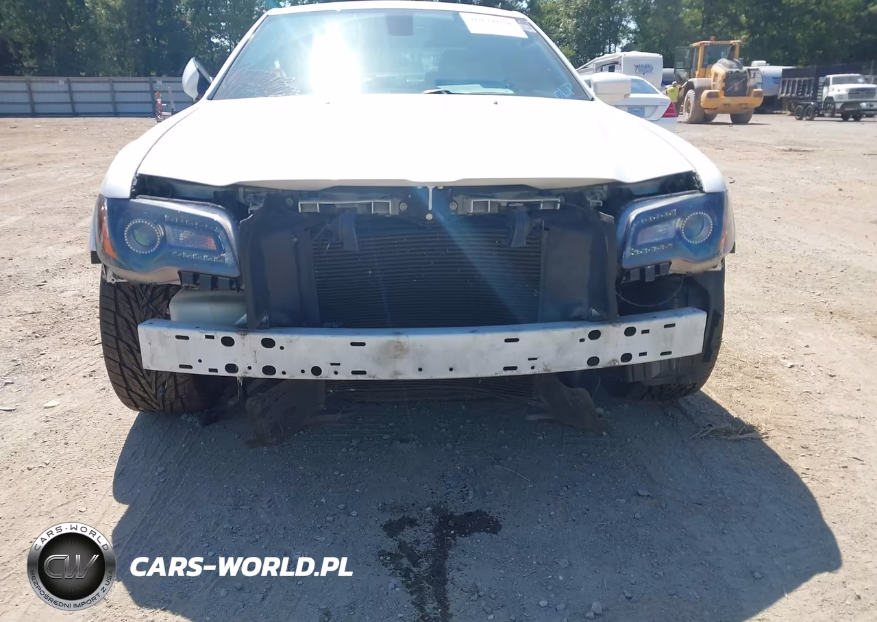 2015 Chrysler 300 300S VIN:2C3CCABT9FH867908 - 6