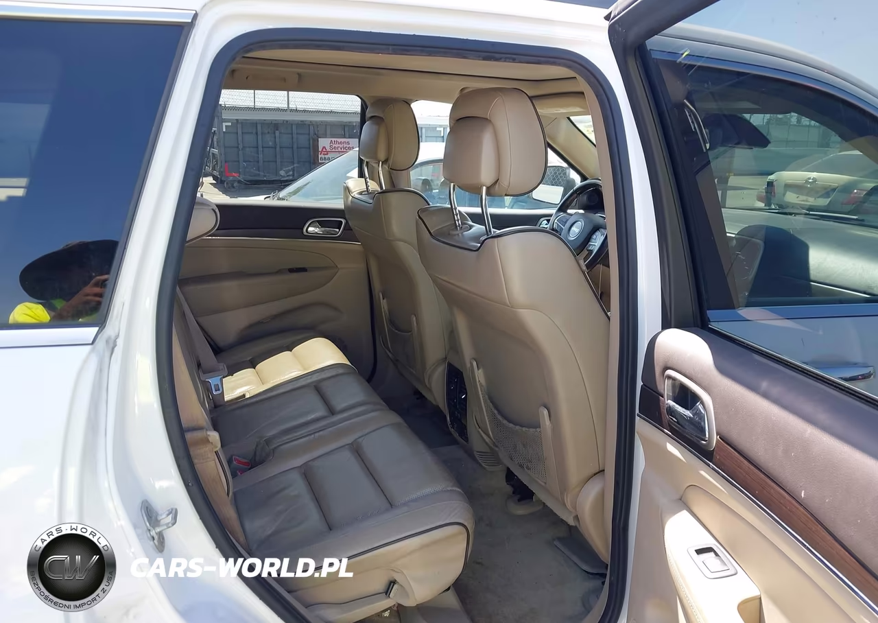 2015 Jeep Grand Cherokee Overland VIN:1C4RJECGXFC906481 - 8