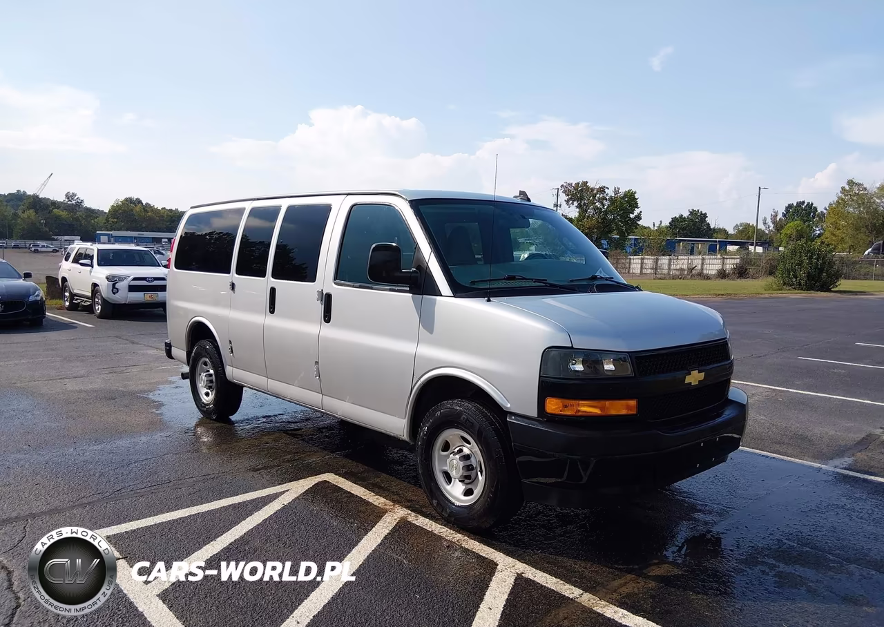 2023 Chevrolet Express Passenger Rwd 2500 Regular Wheelbase Ls VIN:1GAWGEFP2P1106521 - 1