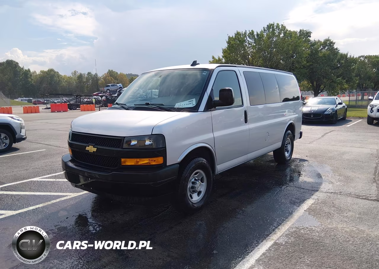 2023 Chevrolet Express Passenger Rwd 2500 Regular Wheelbase Ls VIN:1GAWGEFP2P1106521 - 2