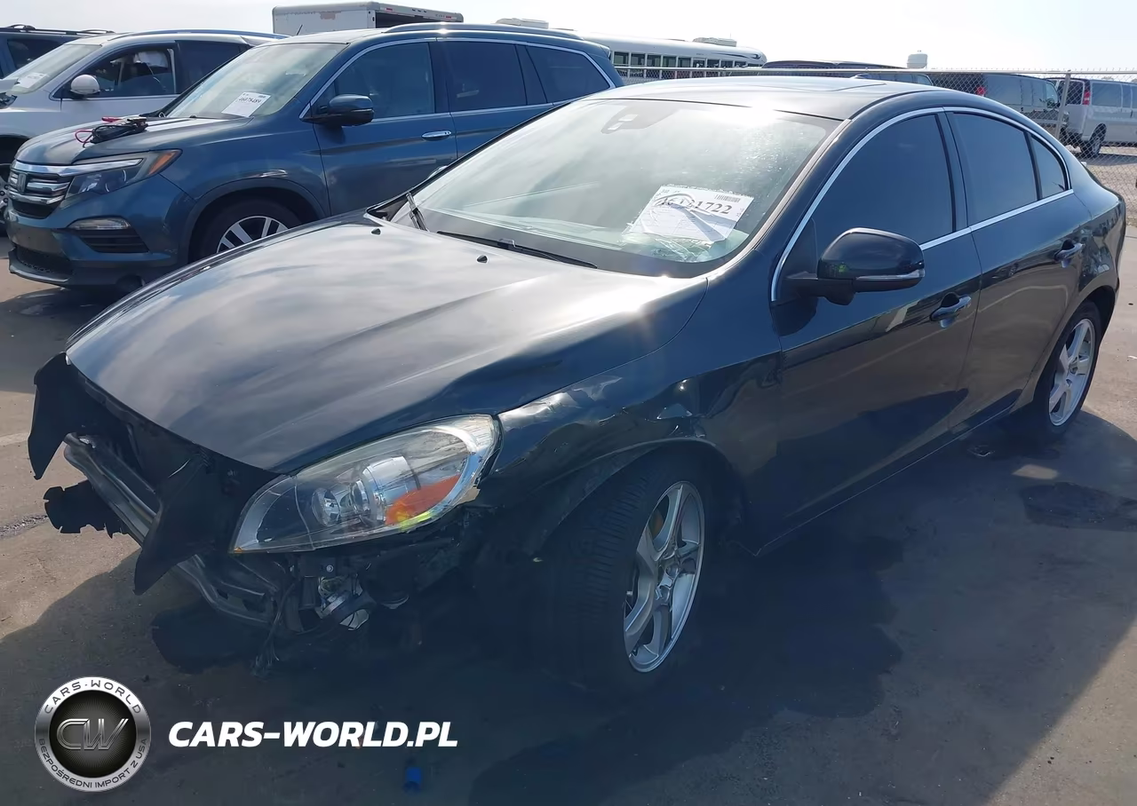 2013 Volvo S60 T5 Platinum VIN:YV1612FS5D2205443 - 2