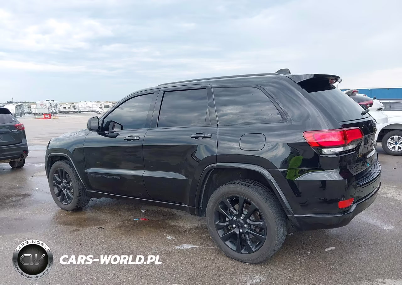 2017 Jeep Grand Cherokee Altitude 4X4 VIN:1C4RJFAG5HC938640 - 14