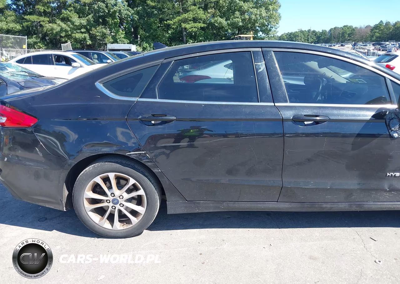 2019 Ford Fusion Hybrid Se VIN:3FA6P0LU8KR262149 - 18