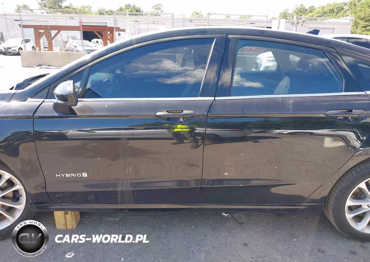 2019 Ford Fusion Hybrid Se VIN:3FA6P0LU8KR262149 - 19