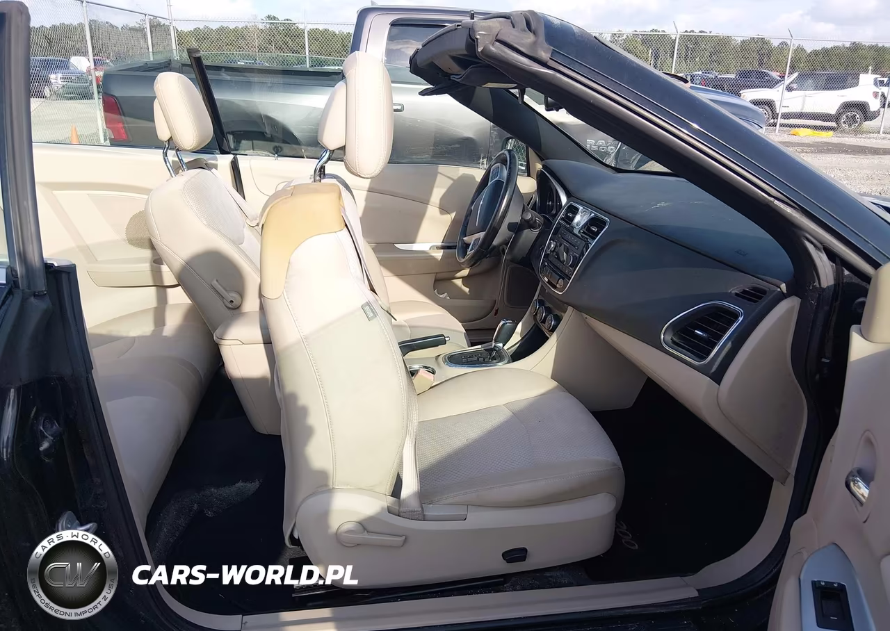 2012 Chrysler 200 Touring VIN:1C3BCBEB3CN116231 - 5