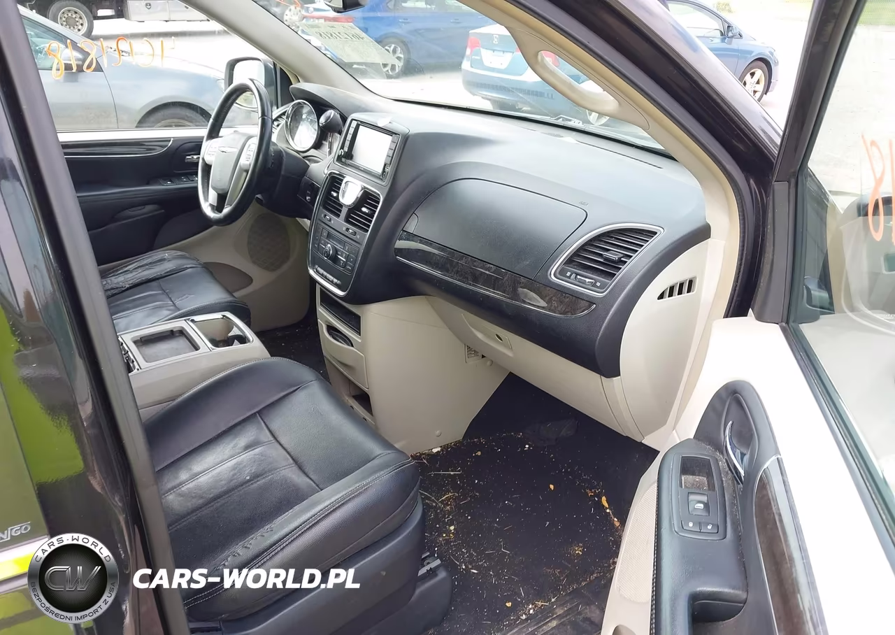 2014 Chrysler Town & Country Touring VIN:2C4RC1BG1ER272178 - 5