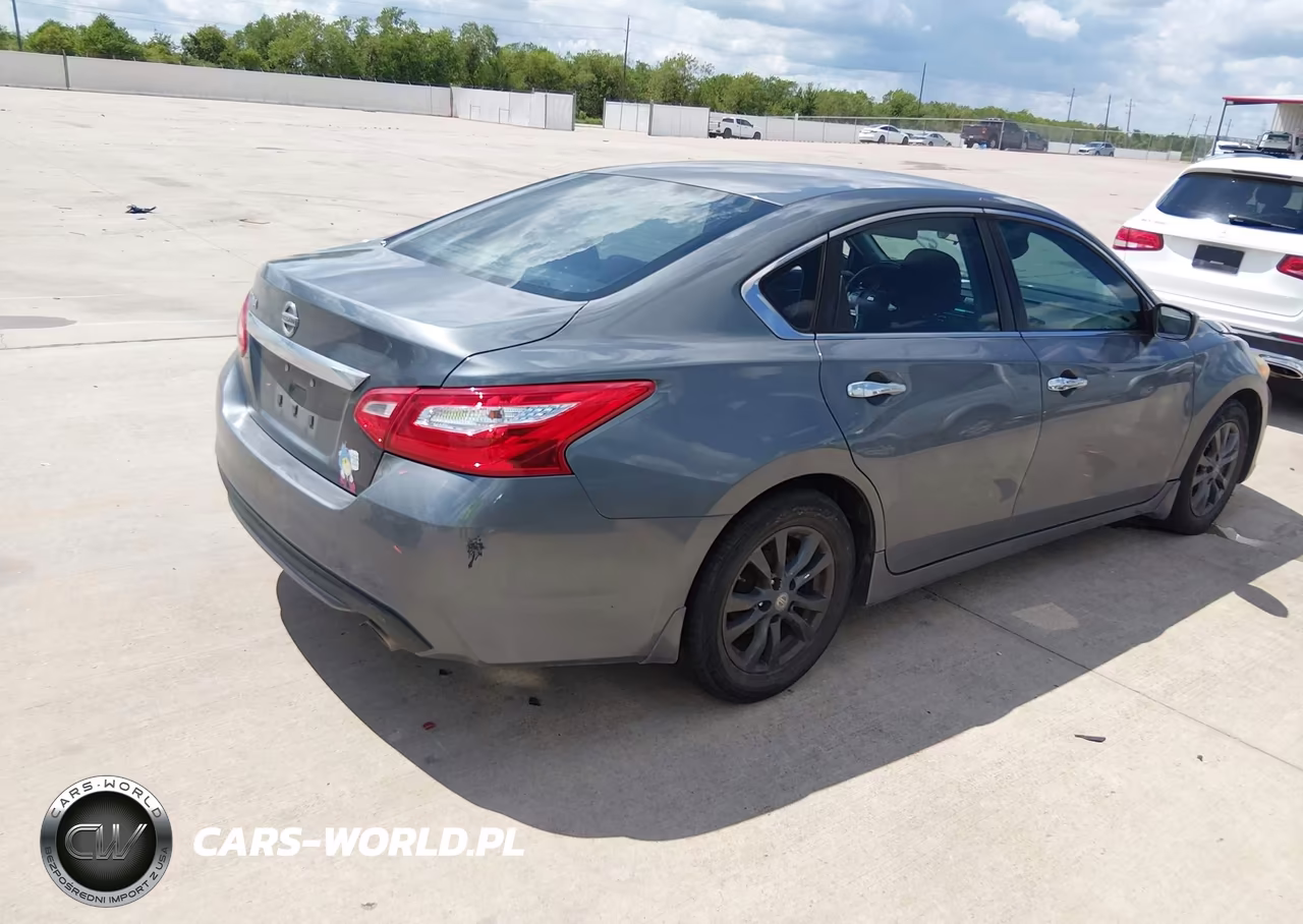 2017 Nissan Altima 2.5 S VIN:1N4AL3AP9HN346125 - 4