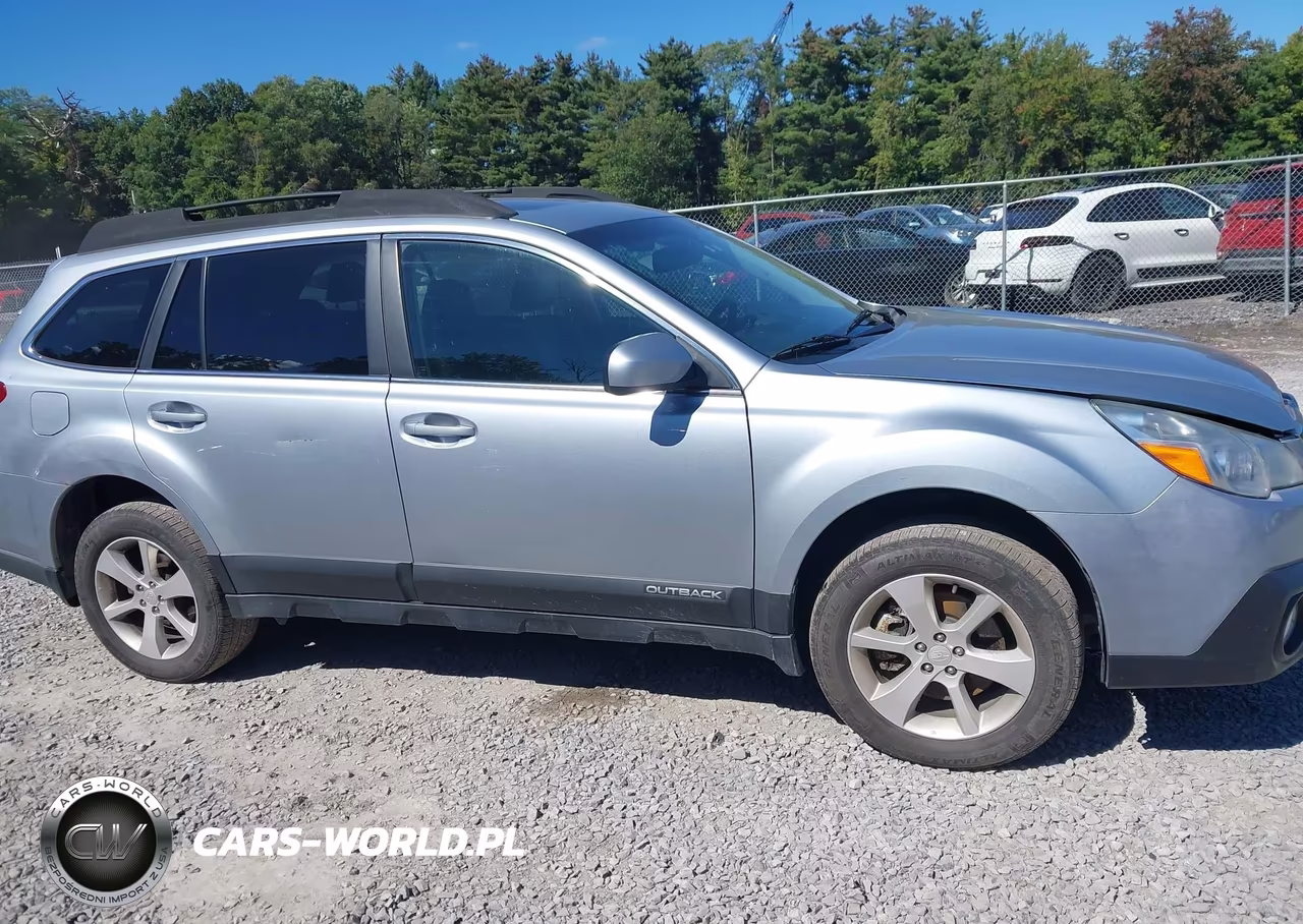 2014 Subaru Outback 3.6R Limited VIN:4S4BRDNCXE2268733 - 13