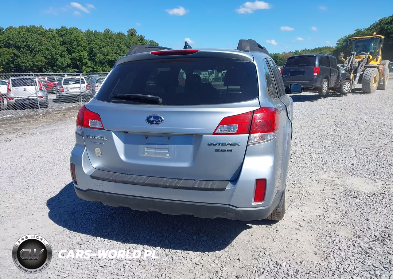 2014 Subaru Outback 3.6R Limited VIN:4S4BRDNCXE2268733 - 16