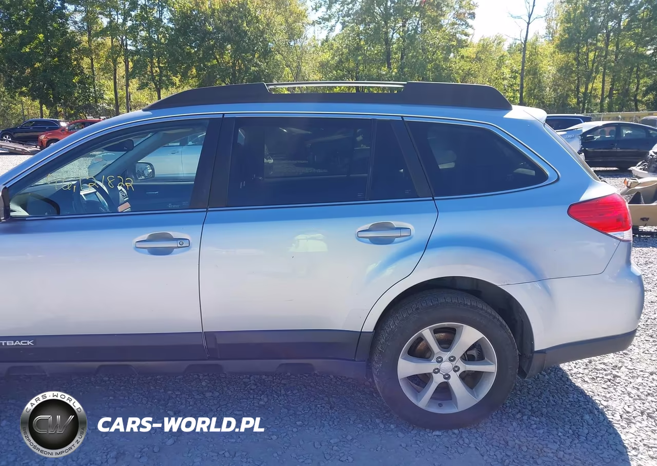 2014 Subaru Outback 3.6R Limited VIN:4S4BRDNCXE2268733 - 6