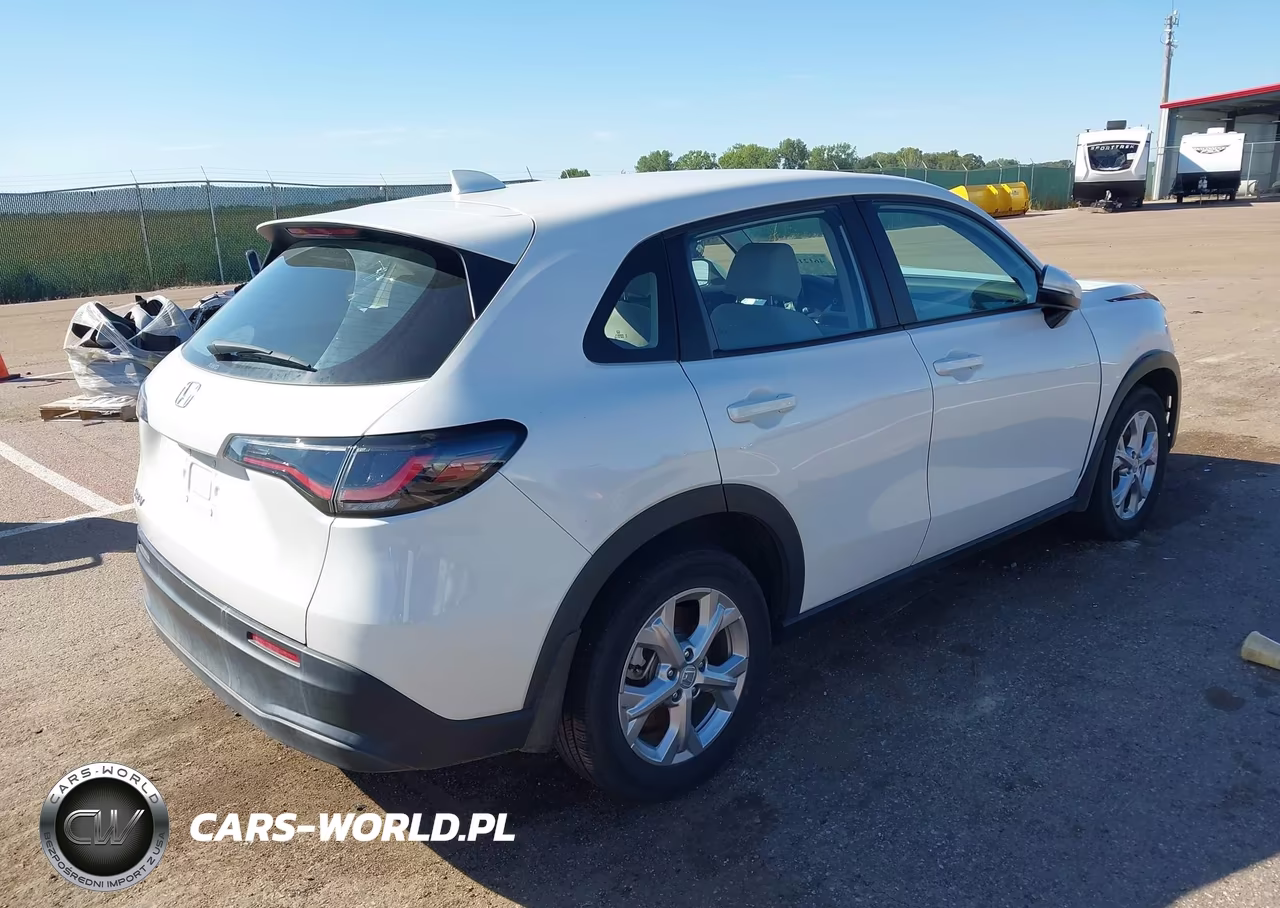 2025 Honda Hr-V Awd Lx VIN:3CZRZ2H35SM727491 - 4