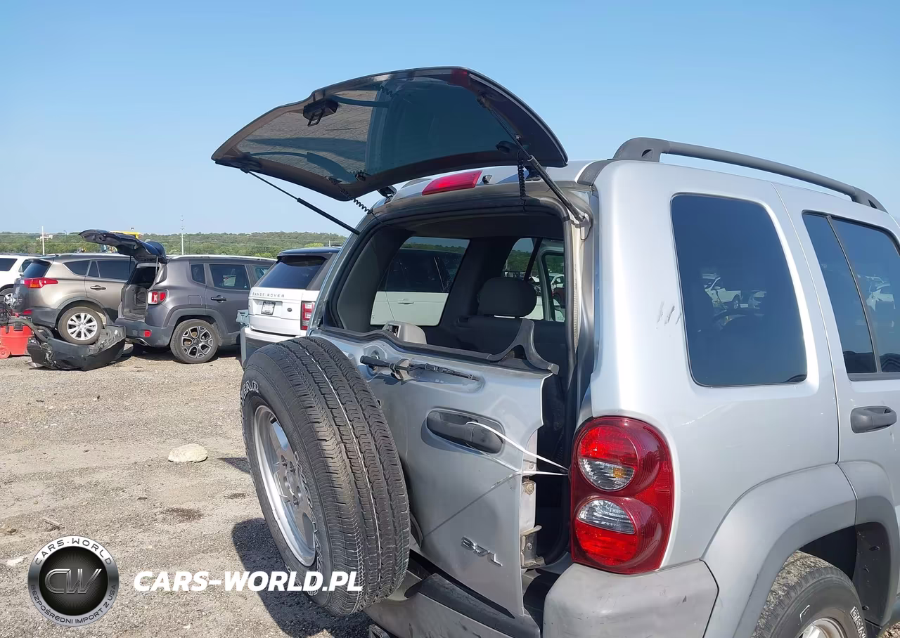 2007 Jeep Liberty Sport VIN:1J4GL48K67W533331 - 6