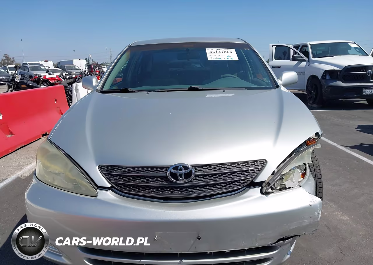 2002 Toyota Camry Le VIN:4T1BE32K62U094774 - 12