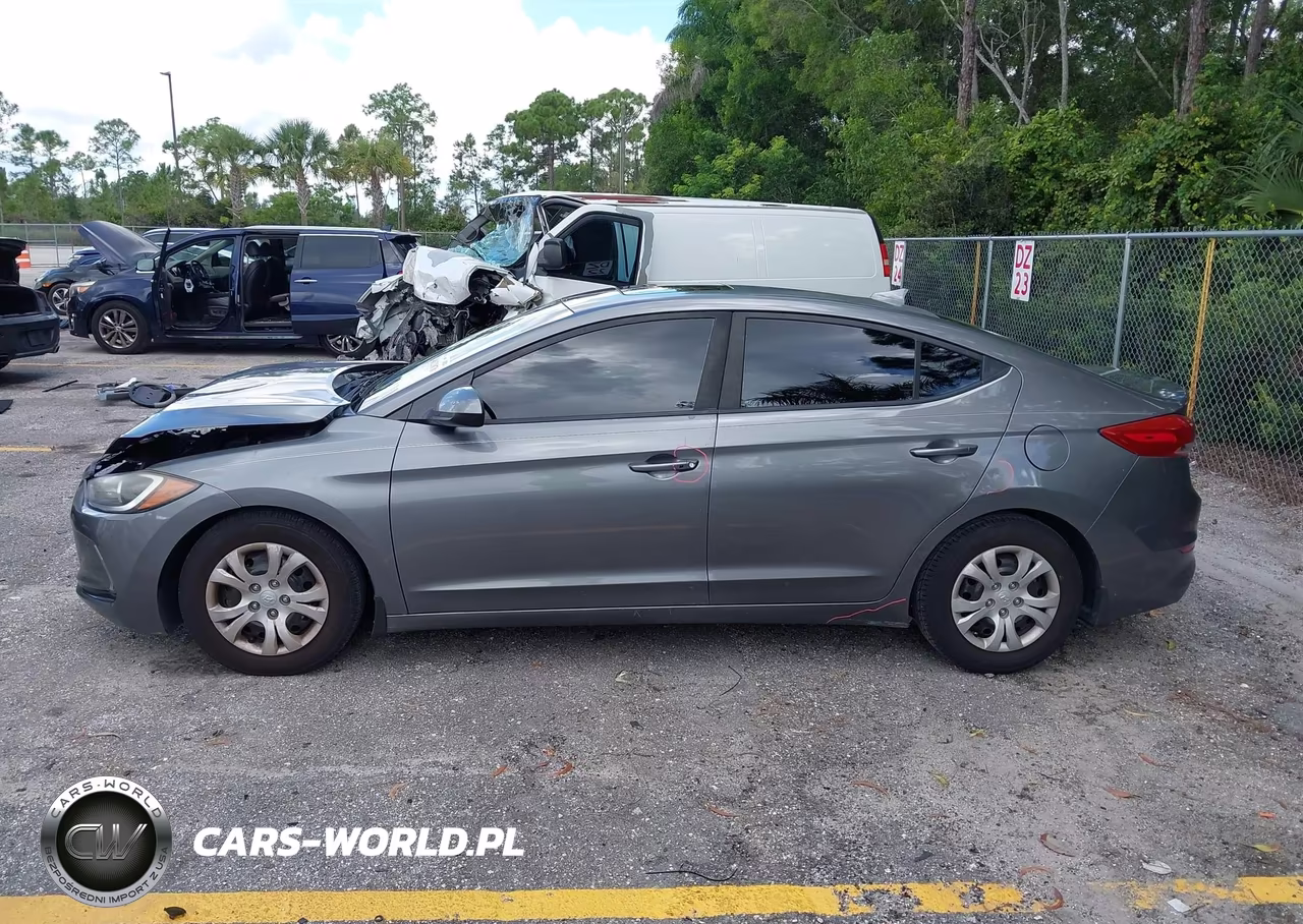 2018 Hyundai Elantra Value Edition VIN:5NPD84LF5JH275725 - 15