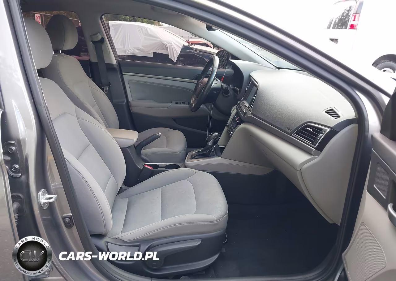 2018 Hyundai Elantra Value Edition VIN:5NPD84LF5JH275725 - 5