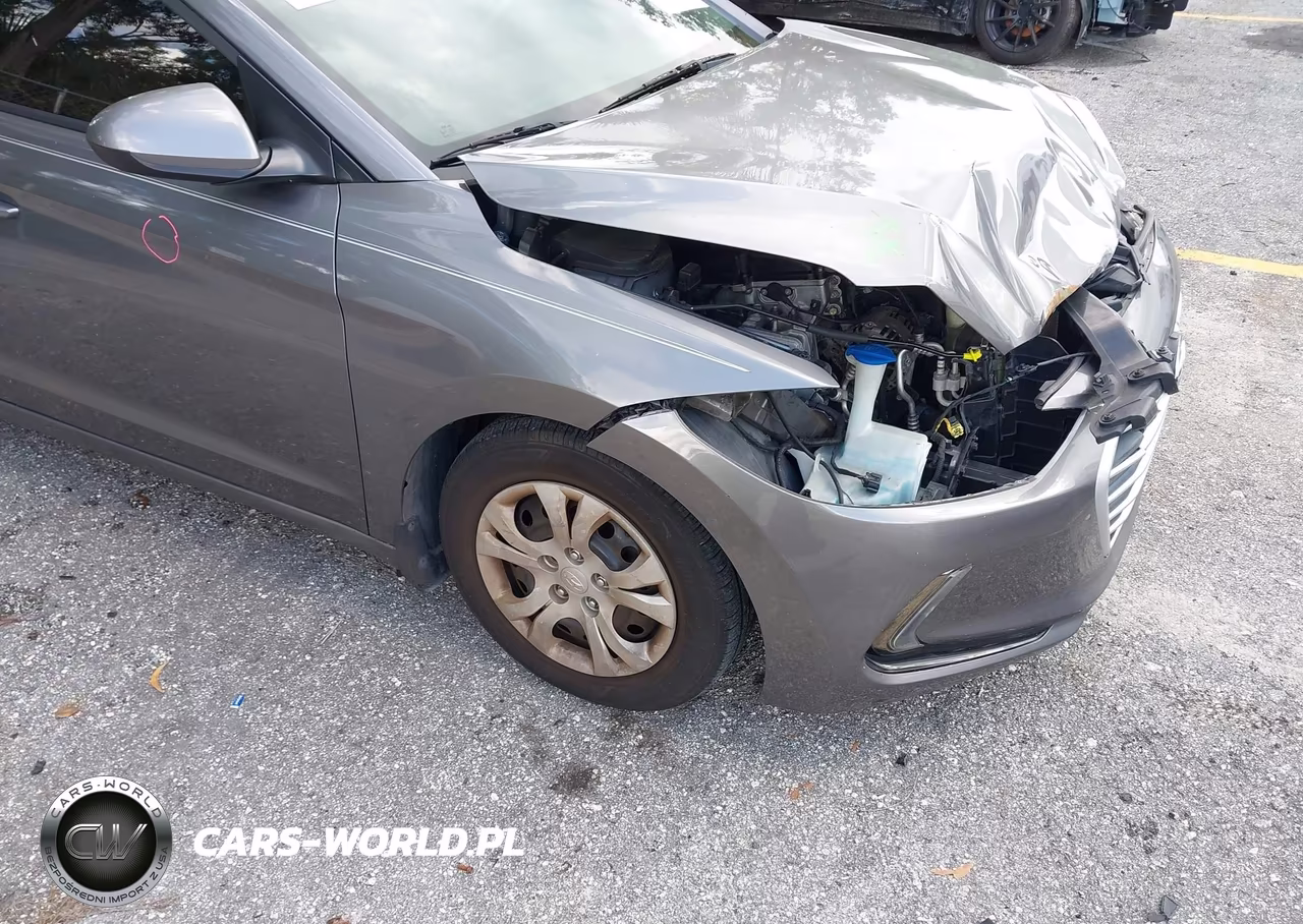 2018 Hyundai Elantra Value Edition VIN:5NPD84LF5JH275725 - 6