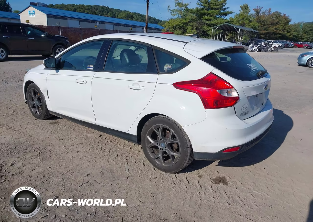 2013 Ford Focus Se VIN:1FADP3K27DL271788 - 3