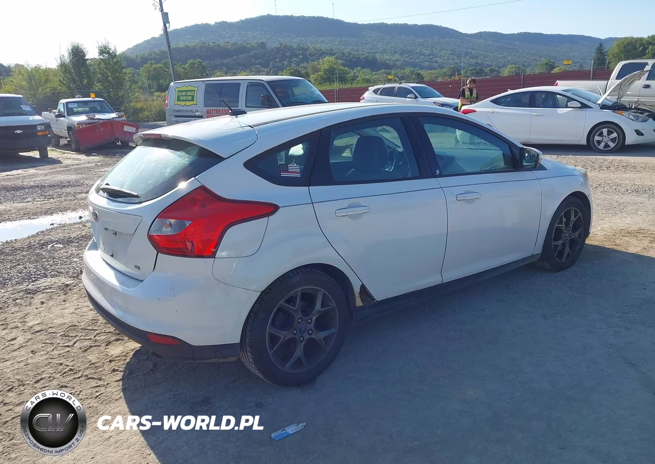 2013 Ford Focus Se VIN:1FADP3K27DL271788 - 4