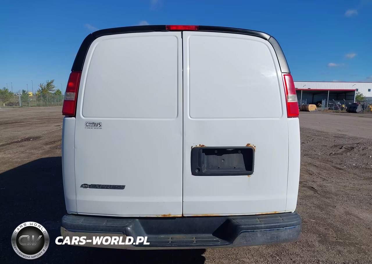 2013 Chevrolet Express G2500 VIN:1GCWGFBA2D1155356 - 16