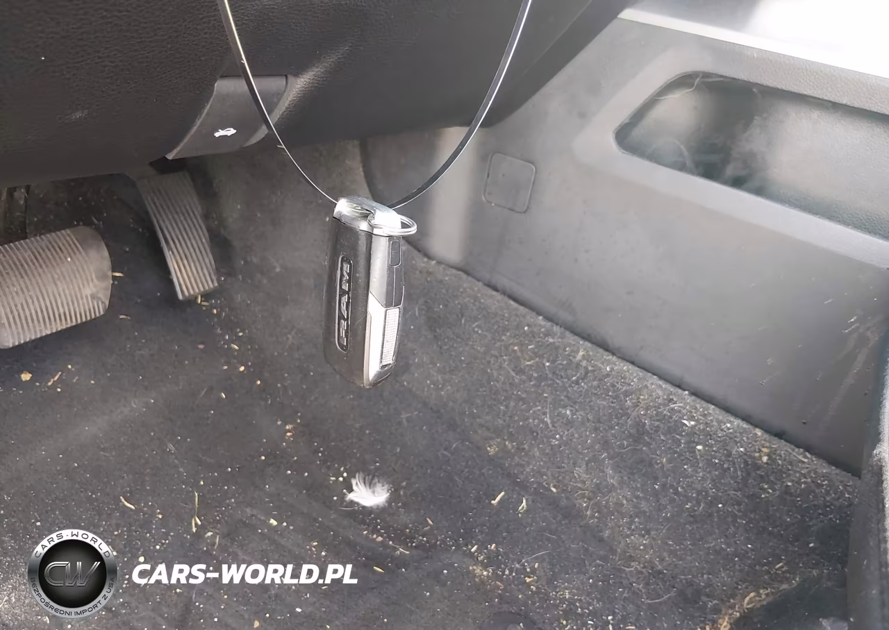 2020 Ram 1500 Big Horn-Lone Star VIN:1C6RREFT0LN129253 - 11