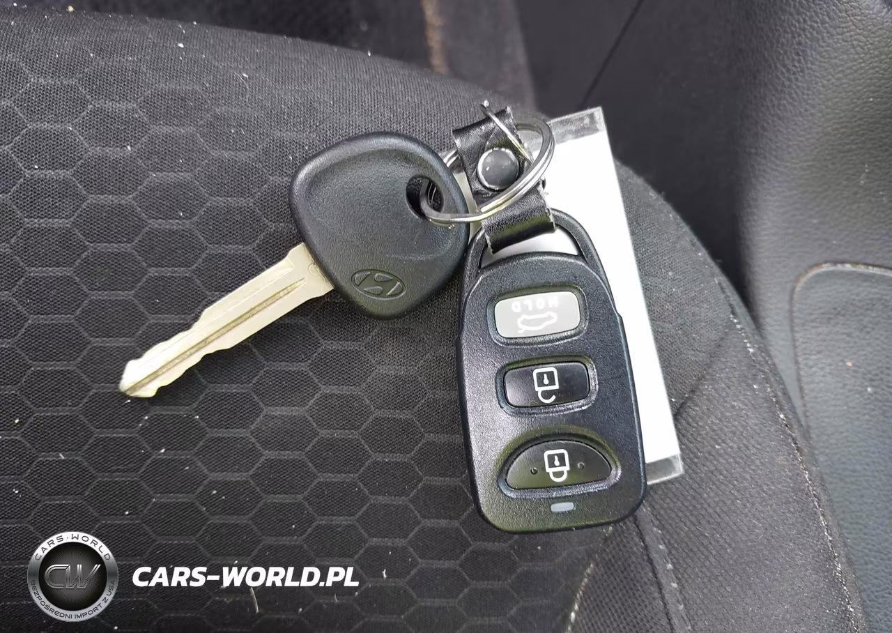 2019 Hyundai Elantra Se VIN:KMHD74LFXKU778544 - 11