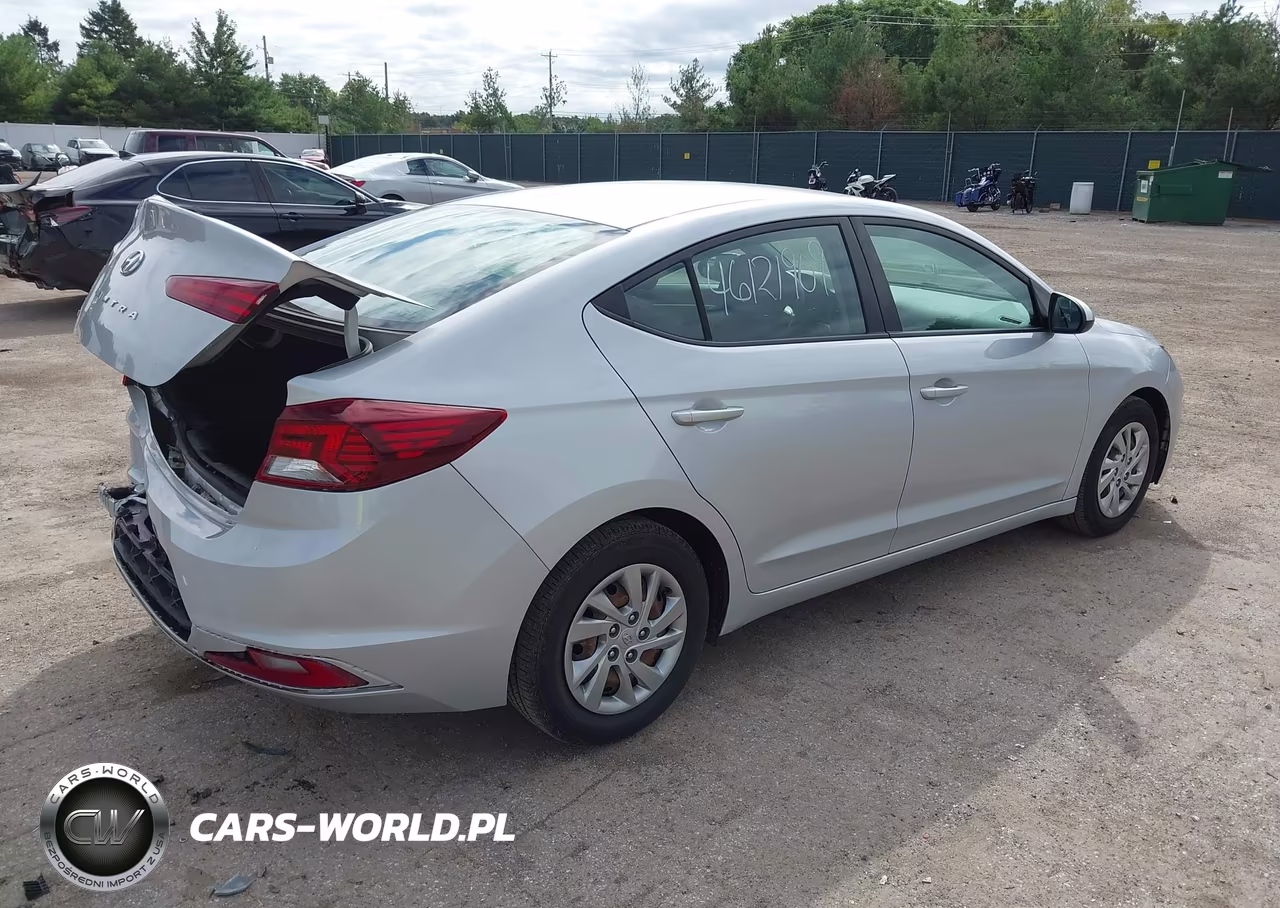 2019 Hyundai Elantra Se VIN:KMHD74LFXKU778544 - 4