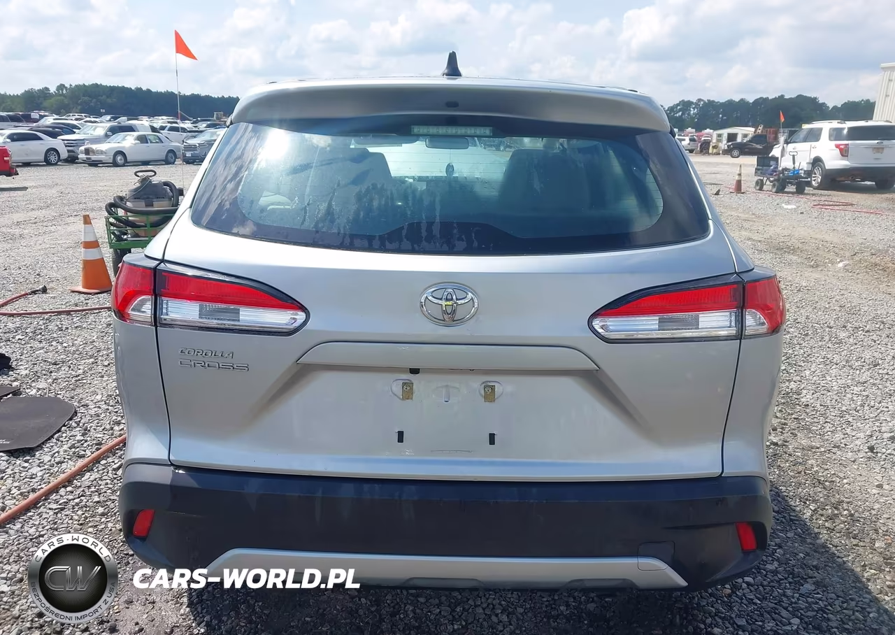 2024 Toyota Corolla Cross L VIN:7MUAAAAG9RV082216 - 17