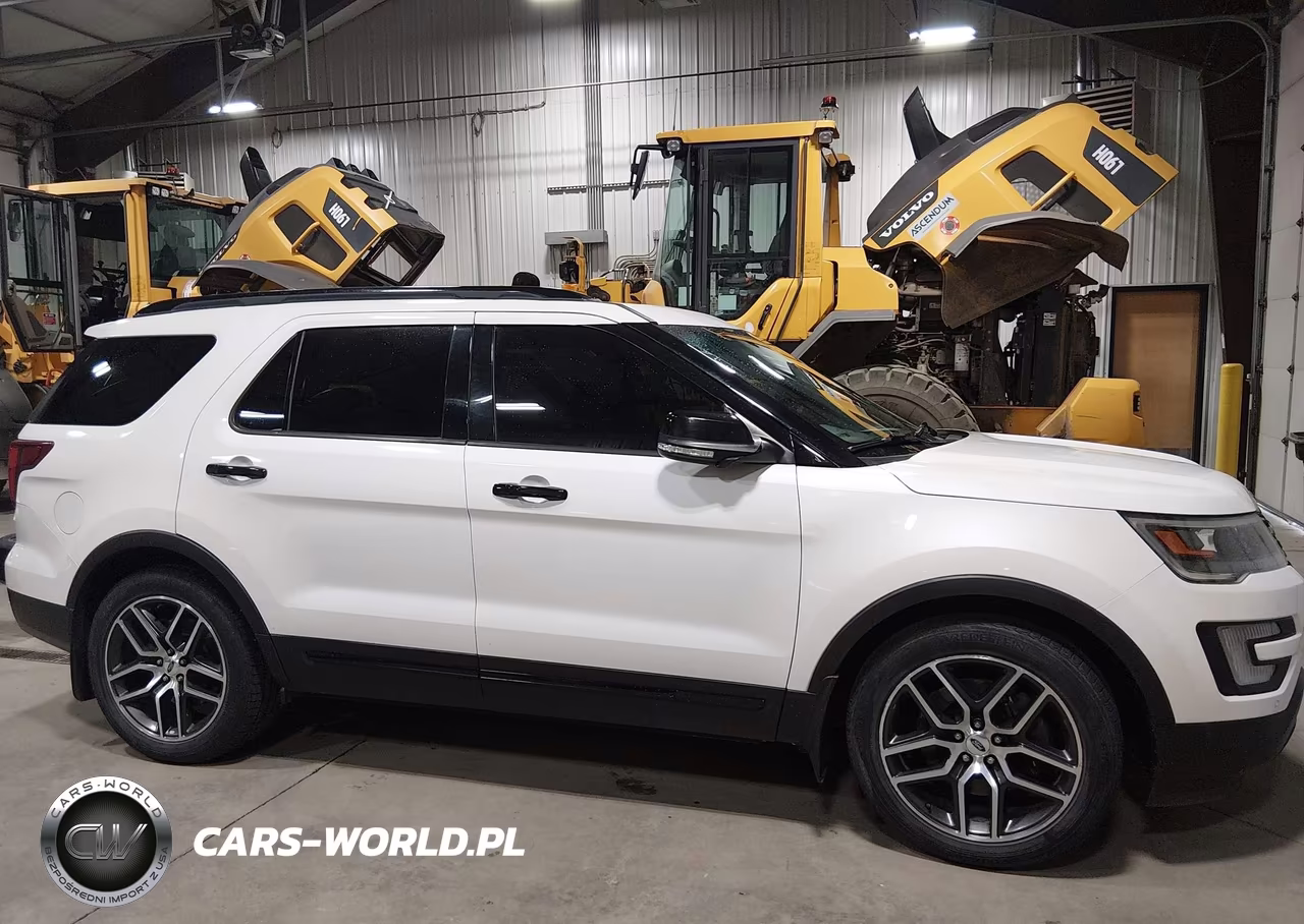 2016 Ford Explorer Sport VIN:1FM5K8GT1GGC33915 - 14