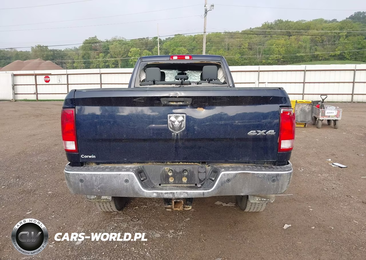 2015 Ram 2500 Tradesman VIN:3C6UR5HL2FG529710 - 16