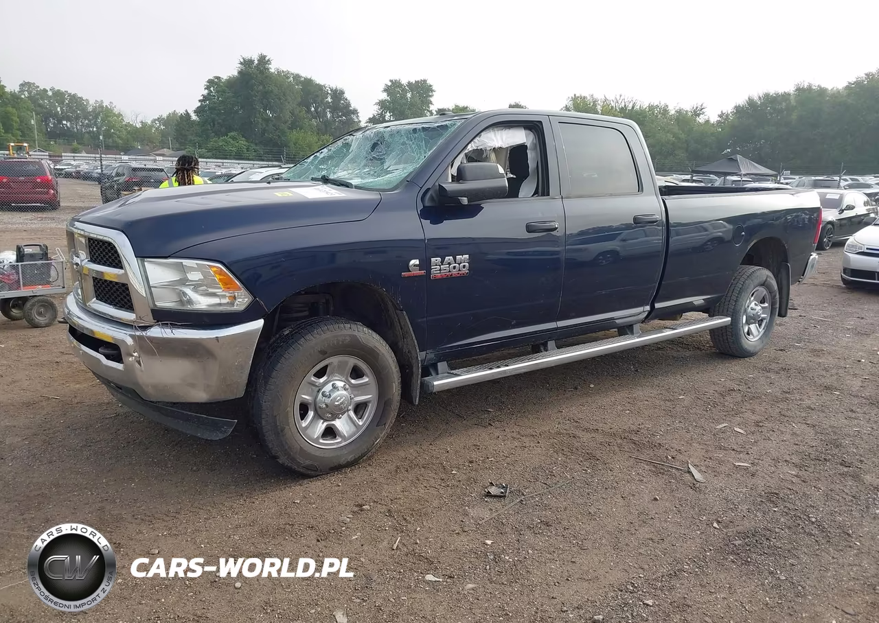 2015 Ram 2500 Tradesman VIN:3C6UR5HL2FG529710 - 2