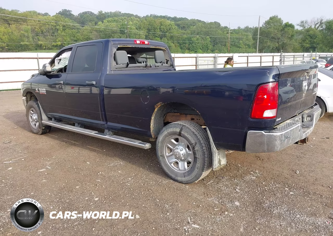 2015 Ram 2500 Tradesman VIN:3C6UR5HL2FG529710 - 3