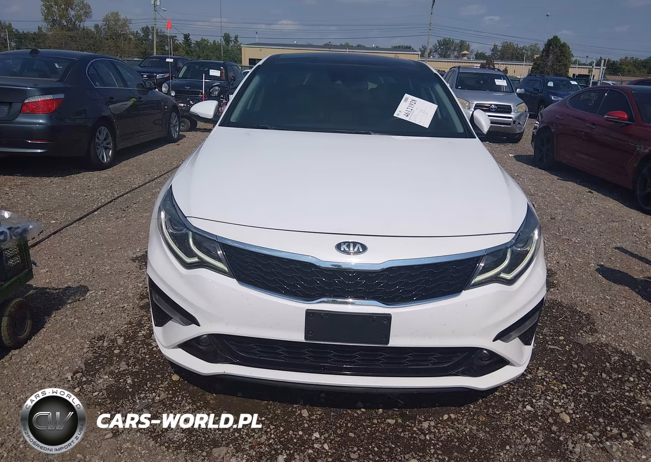 2019 Kia Optima S VIN:5XXGT4L35KG365889 - 12