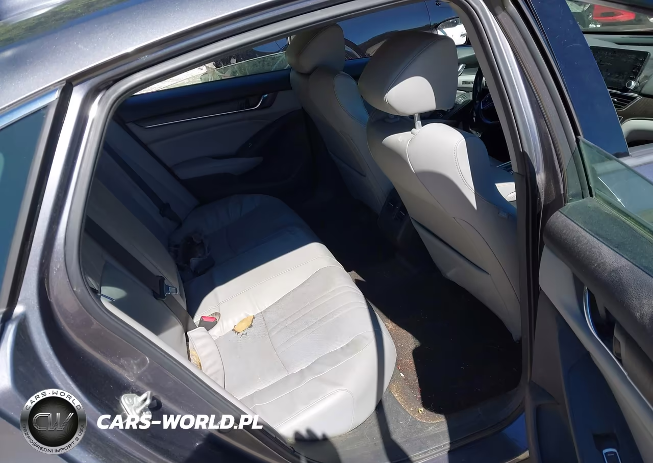 2018 Honda Accord Ex-L VIN:1HGCV1F5XJA010264 - 8