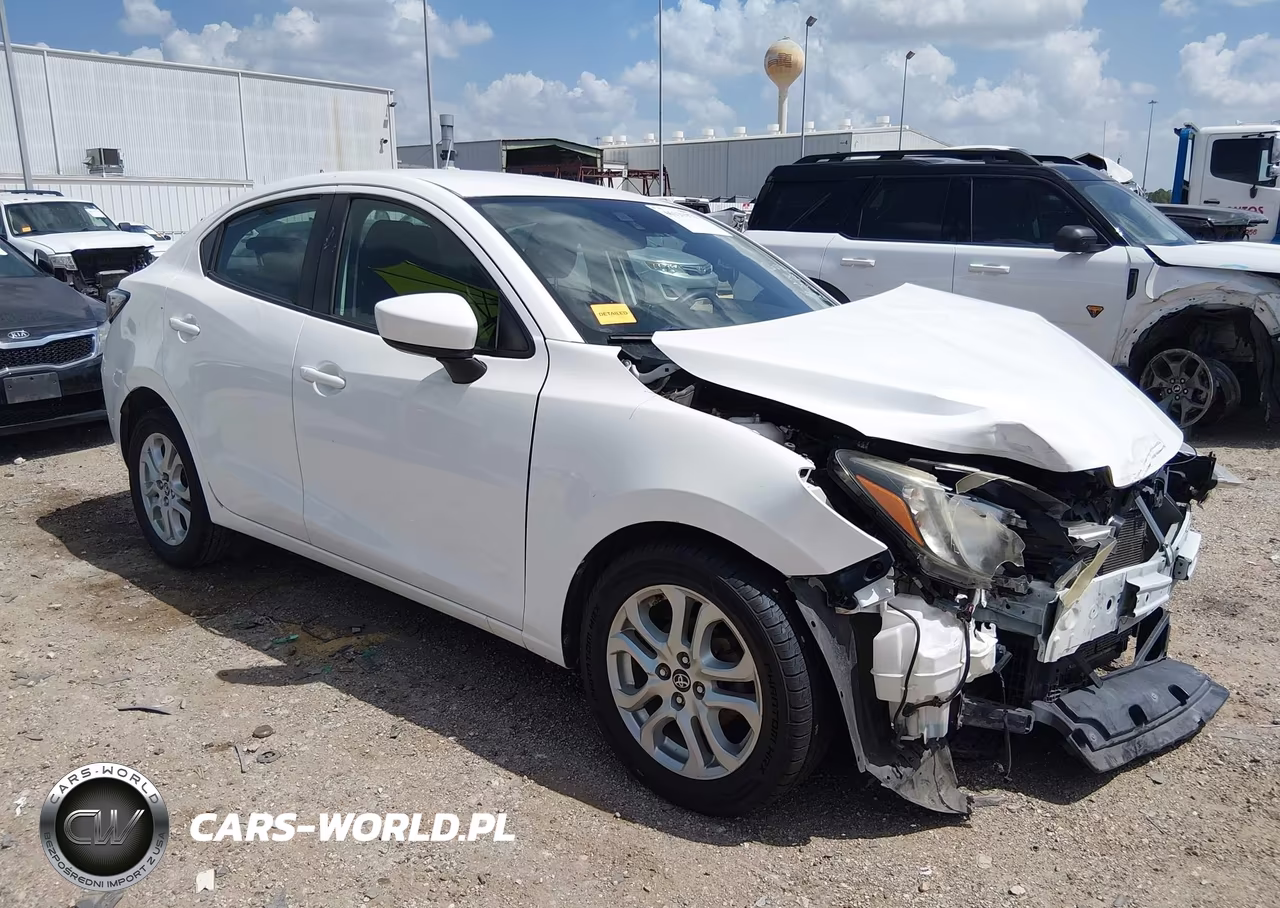 2018 Toyota Yaris Ia – zdjęcie 1 z 17