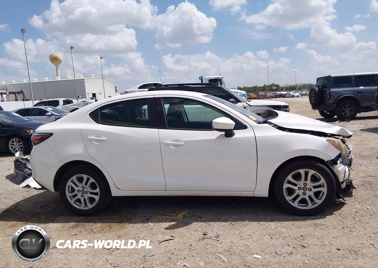 2018 Toyota Yaris Ia VIN:3MYDLBYV2JY308283 - 14