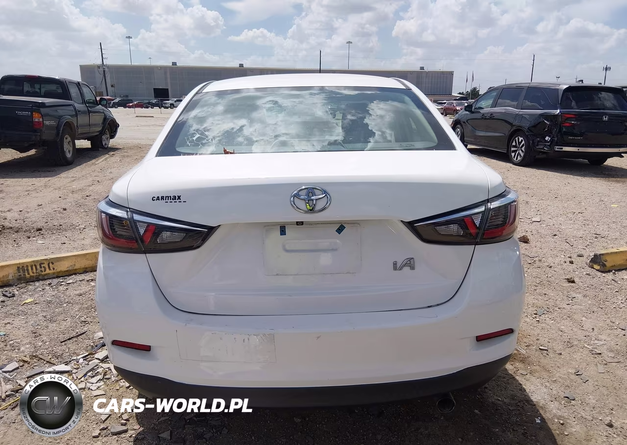 2018 Toyota Yaris Ia VIN:3MYDLBYV2JY308283 - 17