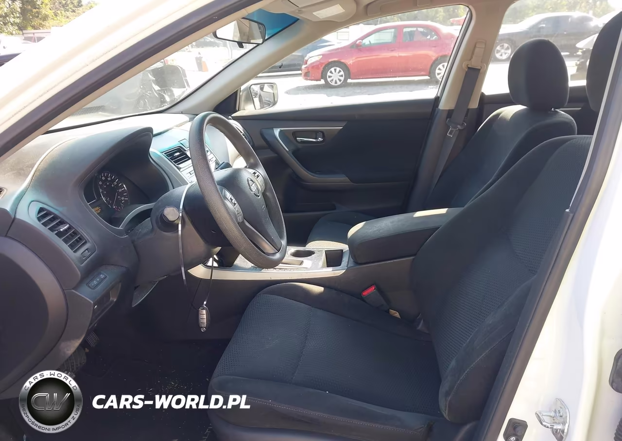 2015 Nissan Altima 2.5 S VIN:1N4AL3AP7FN350283 - 5