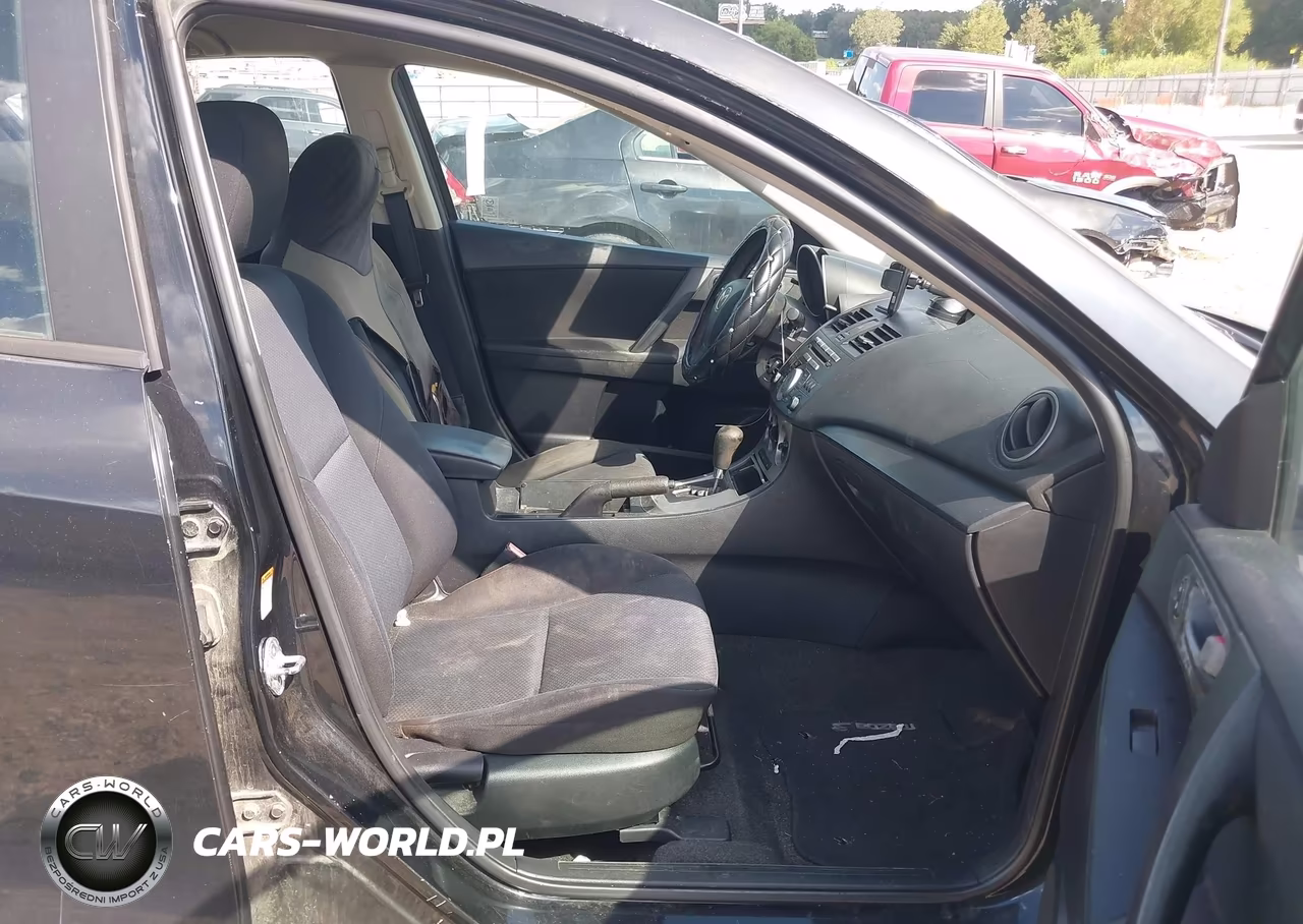 2011 Mazda Mazda3 I Sport VIN:JM1BL1UF4B1379344 - 5