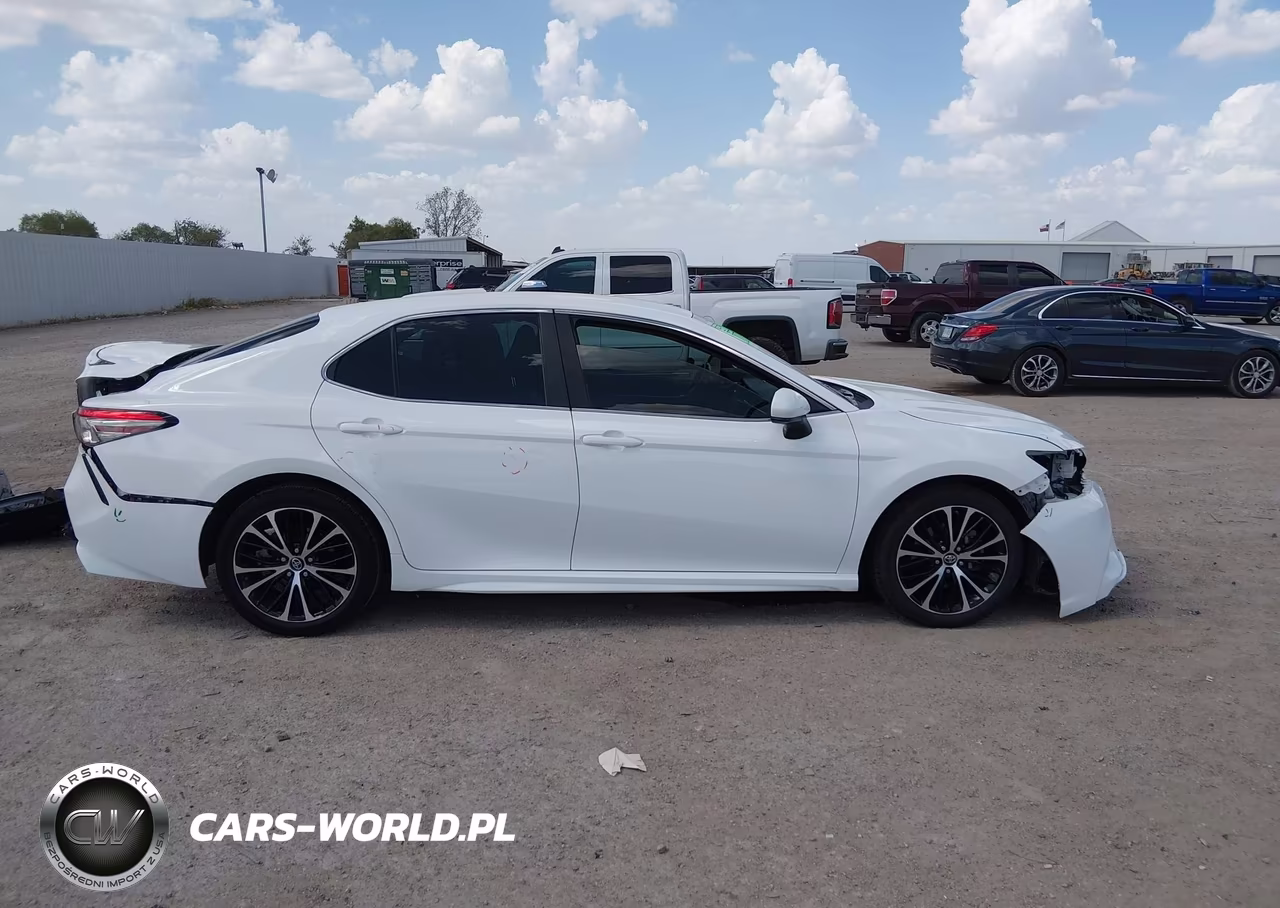 2018 Toyota Camry Se VIN:4T1B11HK5JU641474 - 14