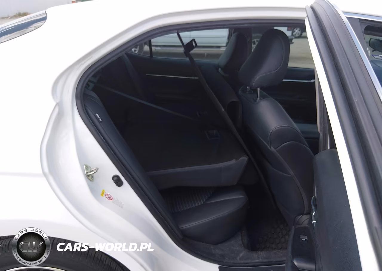 2018 Toyota Camry Se VIN:4T1B11HK5JU641474 - 8