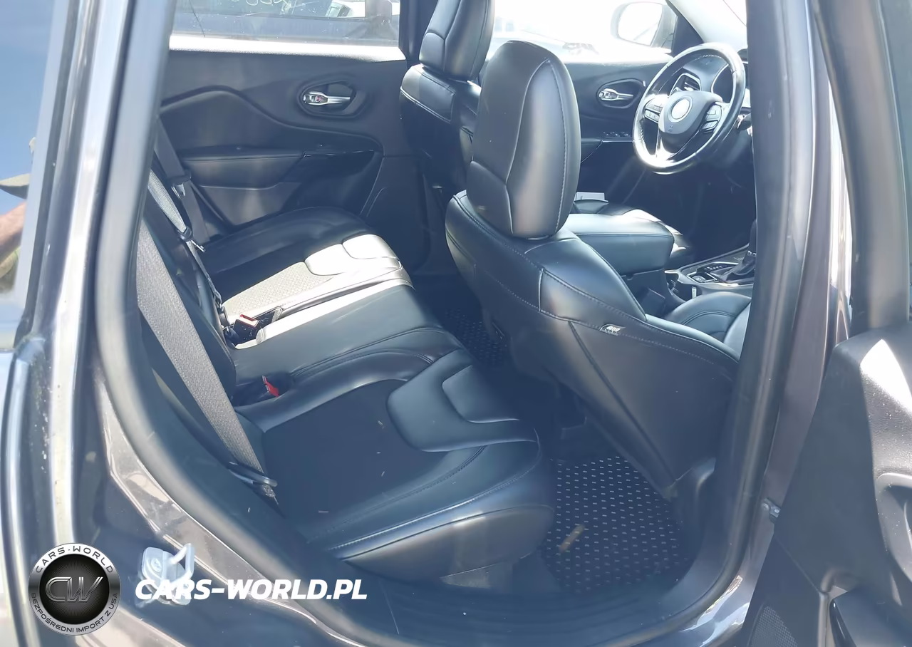 2020 Jeep Cherokee Altitude 4X4 VIN:1C4PJMLX6LD548240 - 8