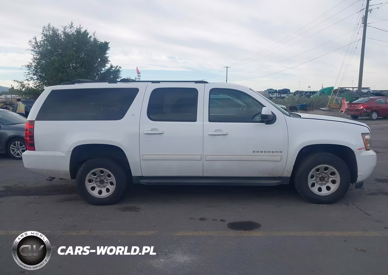 2012 Chevrolet Suburban 1500 Lt VIN:1GNSKJE70CR185334 - 13