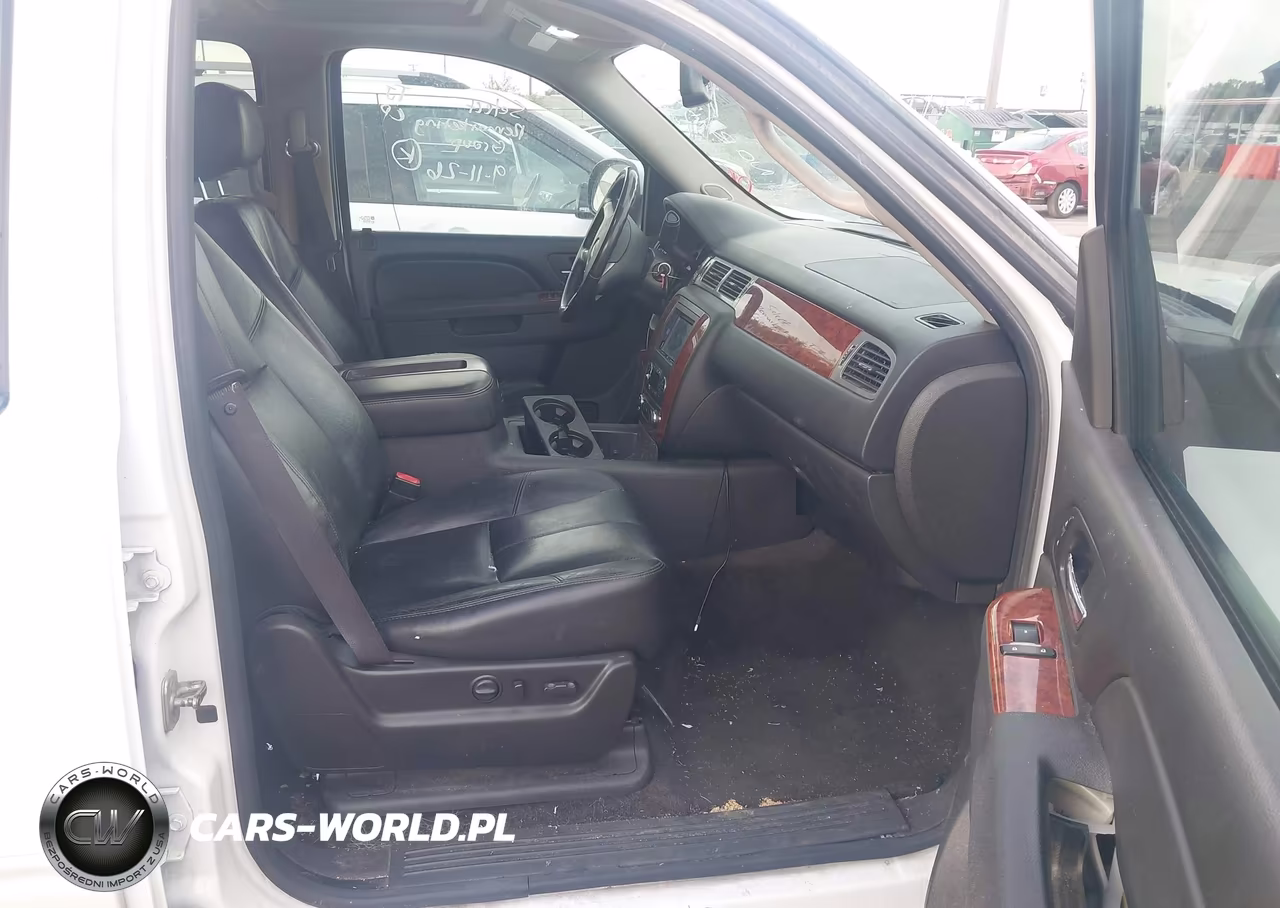 2012 Chevrolet Suburban 1500 Lt VIN:1GNSKJE70CR185334 - 5