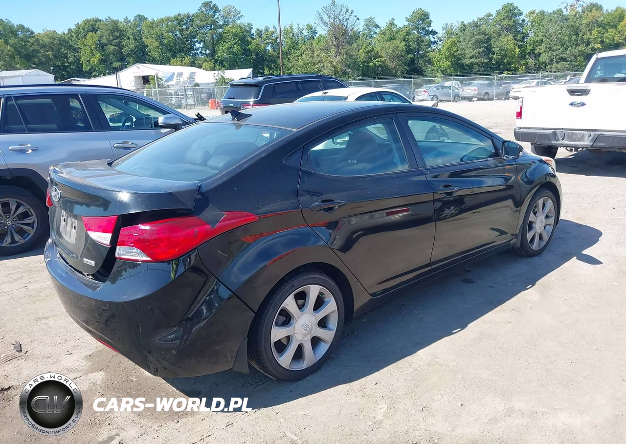 2013 Hyundai Elantra Limited VIN:KMHDH4AE3DU593861 - 4